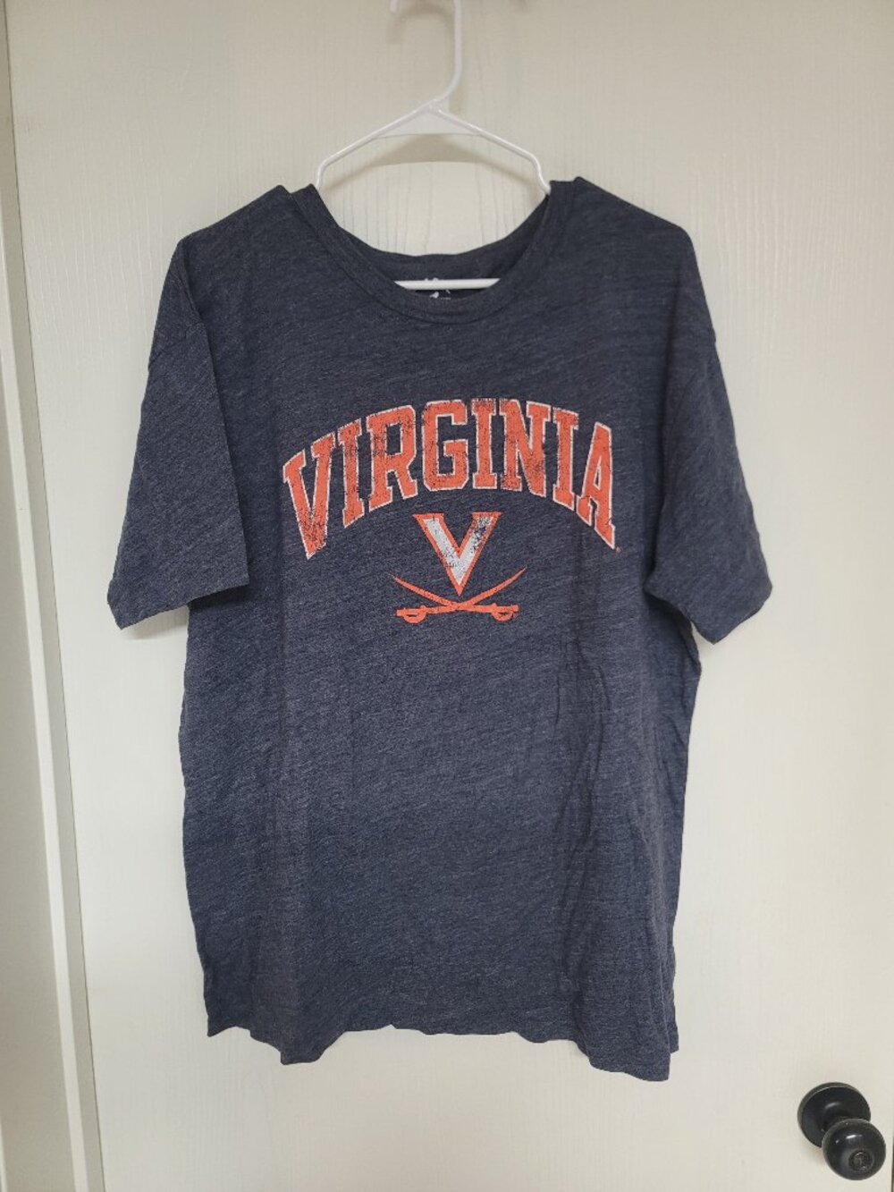 Mens University of Virginia Cavilers shirt - size XL